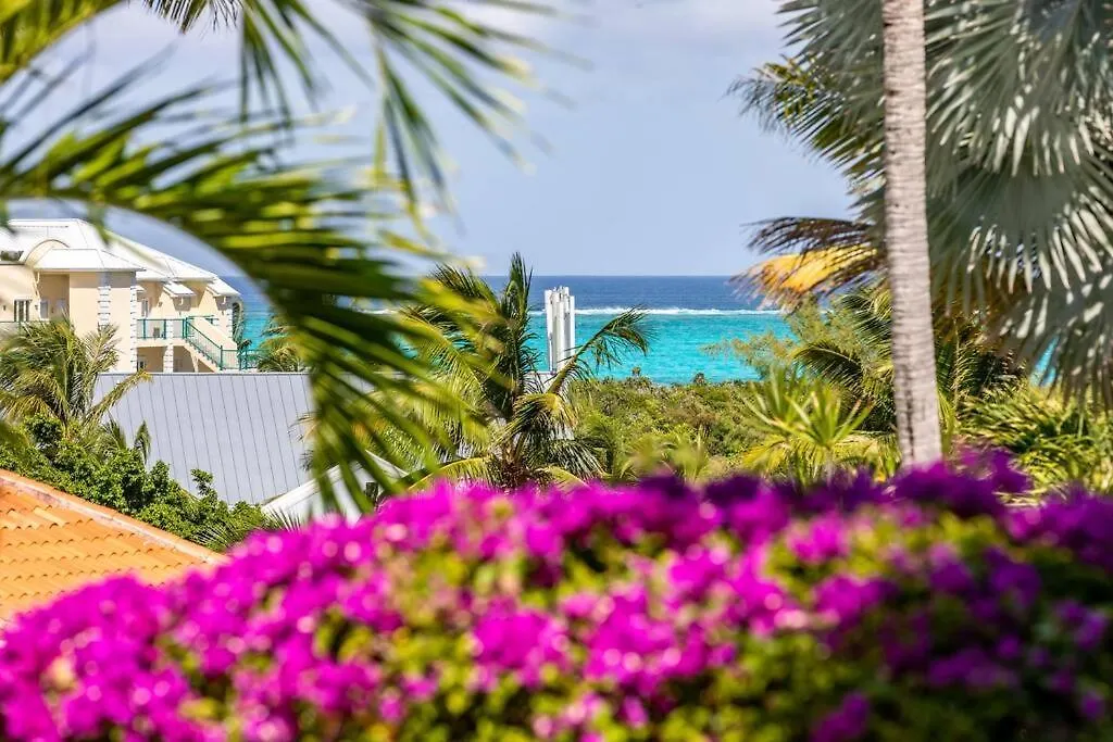 Shore To Please - Large Studio Condo Turtle Cove